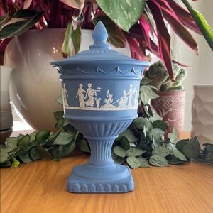 Avon Vintage Avonshire Grecian Themed Blue Glassware 1970’s